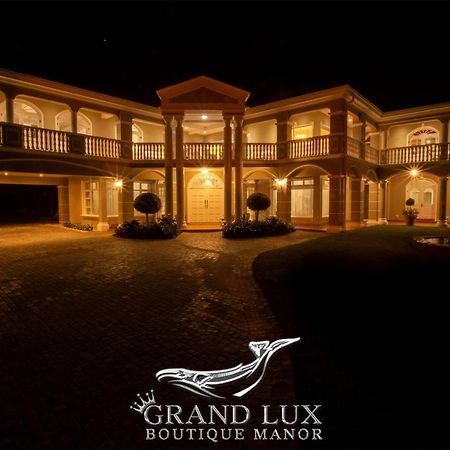 Готель Grand Lux Boutique Manor Германус Екстер'єр фото