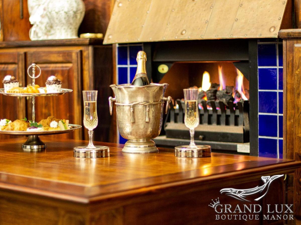 Готель Grand Lux Boutique Manor Германус Екстер'єр фото
