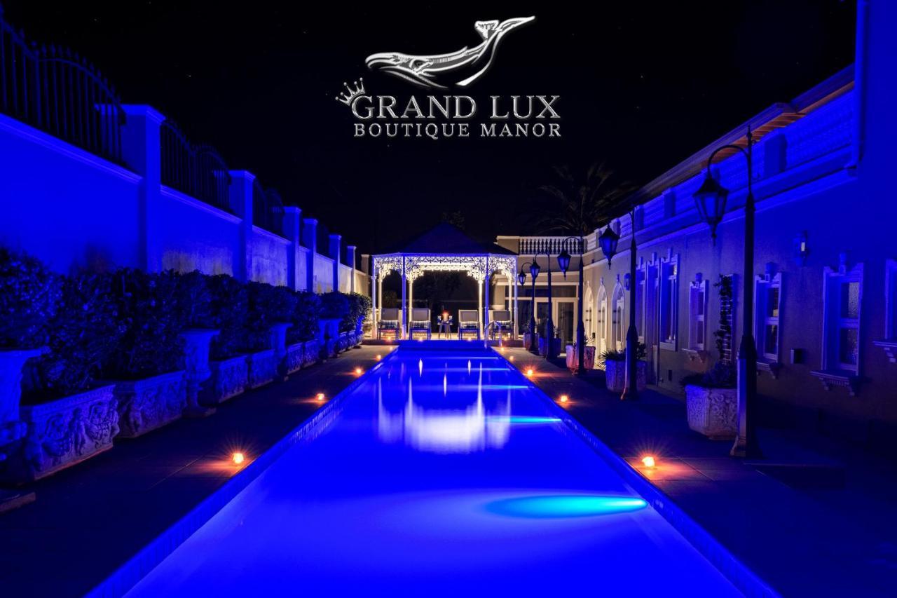 Готель Grand Lux Boutique Manor Германус Екстер'єр фото