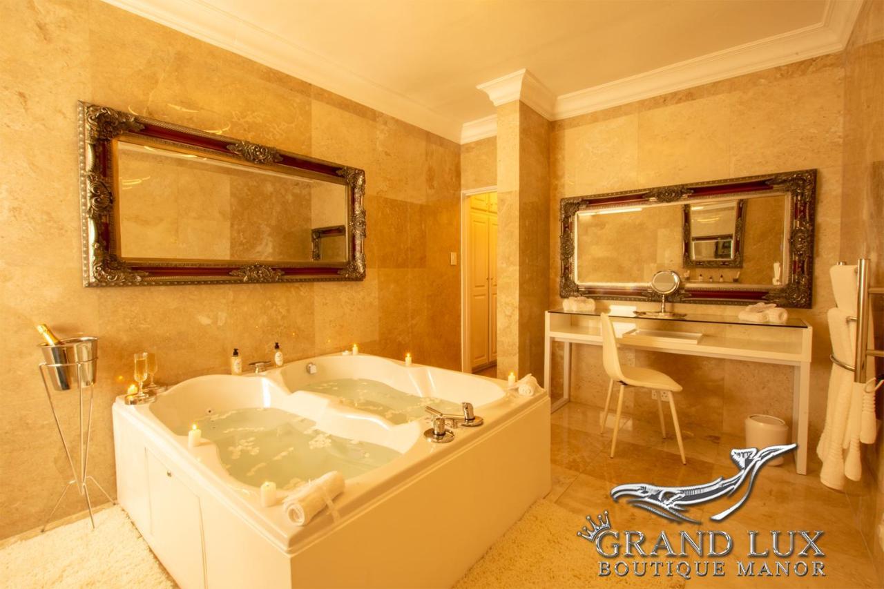 Готель Grand Lux Boutique Manor Германус Екстер'єр фото