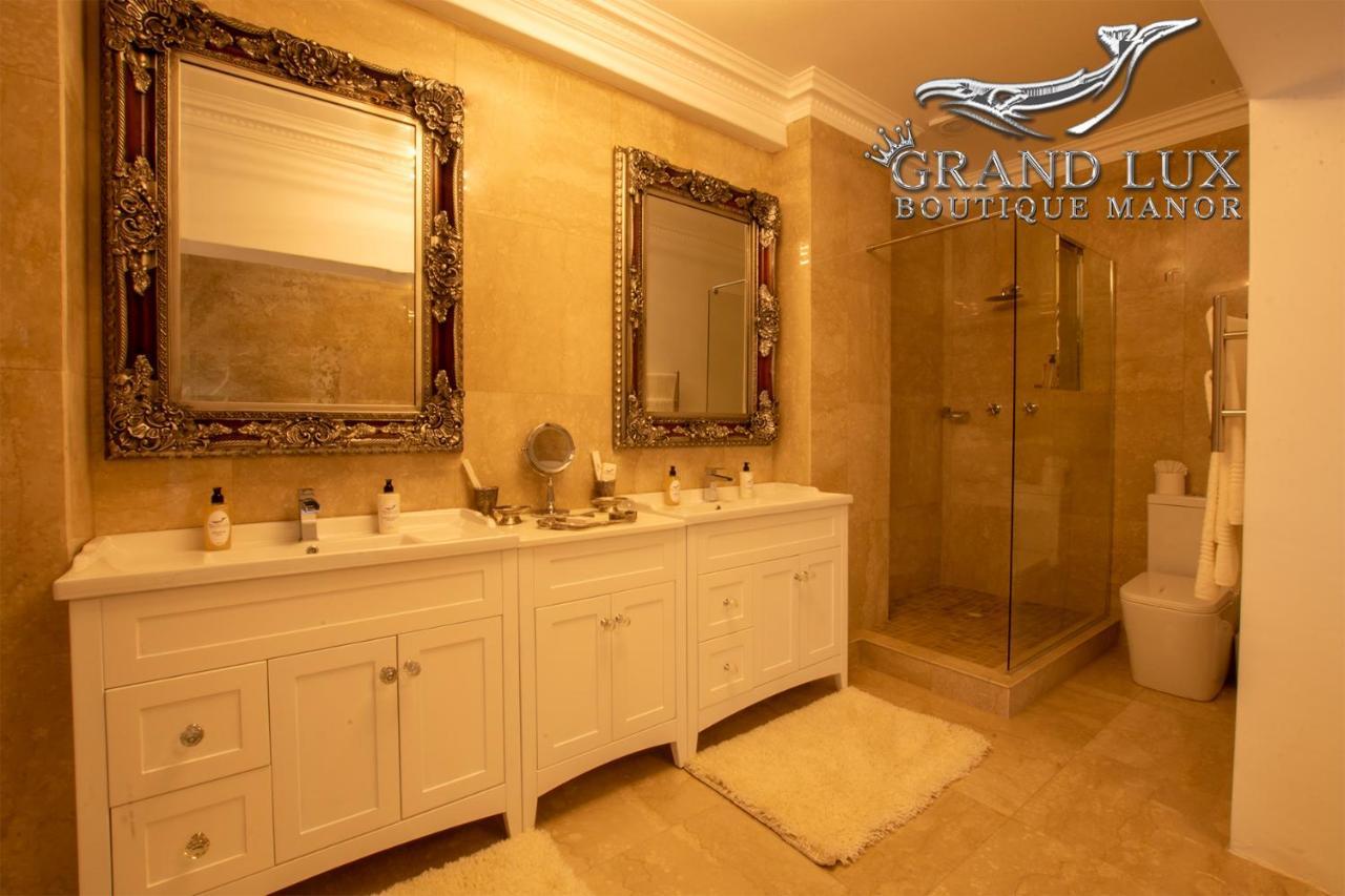 Готель Grand Lux Boutique Manor Германус Екстер'єр фото